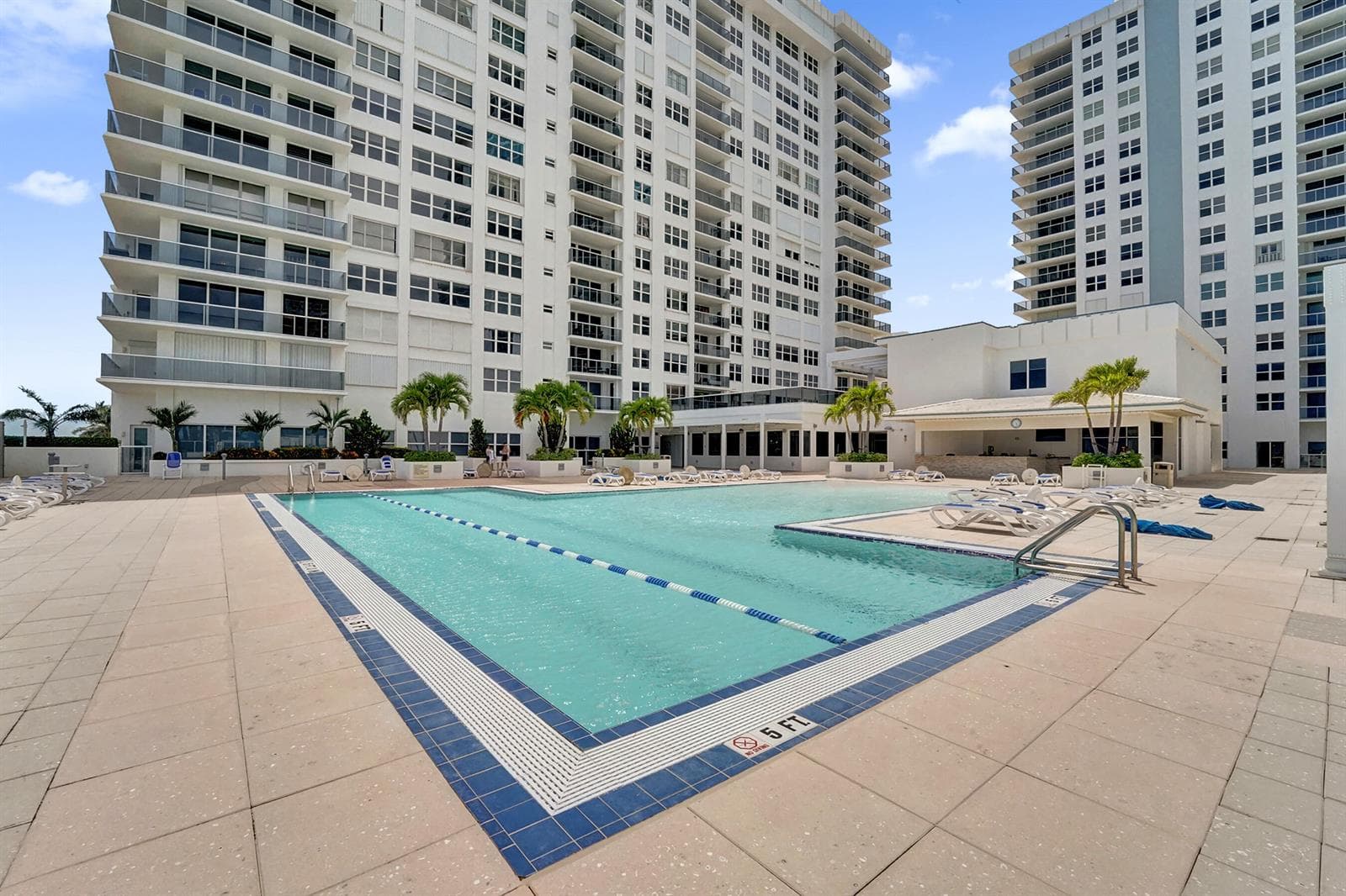 2751 S Ocean Drive 302s photo 5