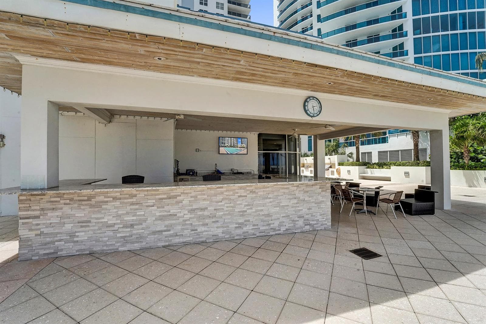 2751 S Ocean Drive 302s photo 8