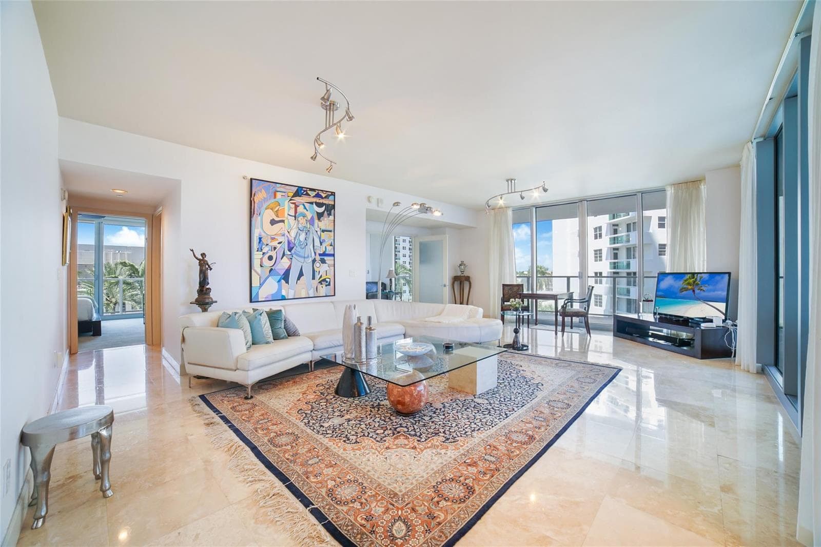 3101 S Ocean Drive 401 photo 2