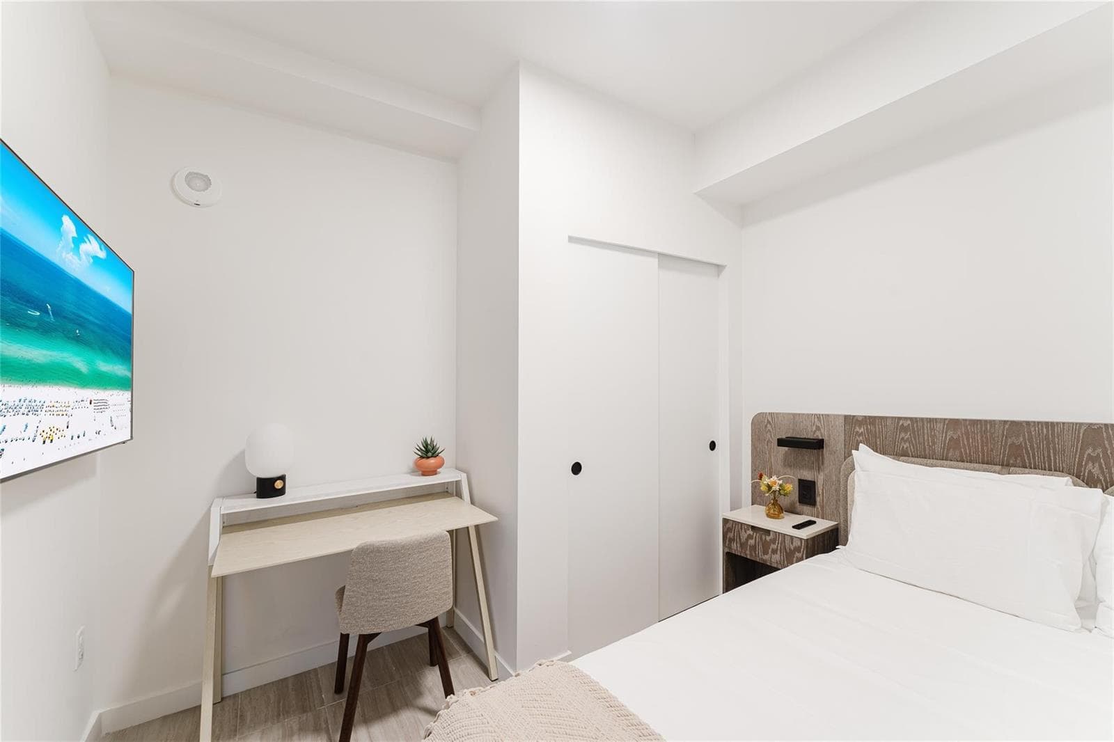 580 72nd Street 1413 photo 14