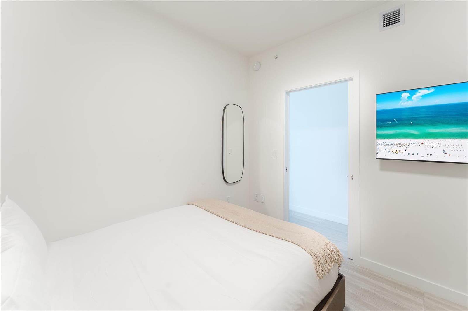580 72nd Street 1413 photo 15