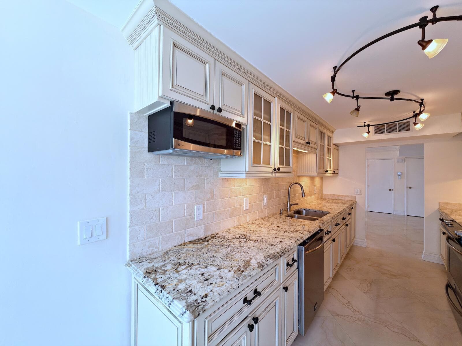 3546 S Ocean Boulevard 410 photo 11