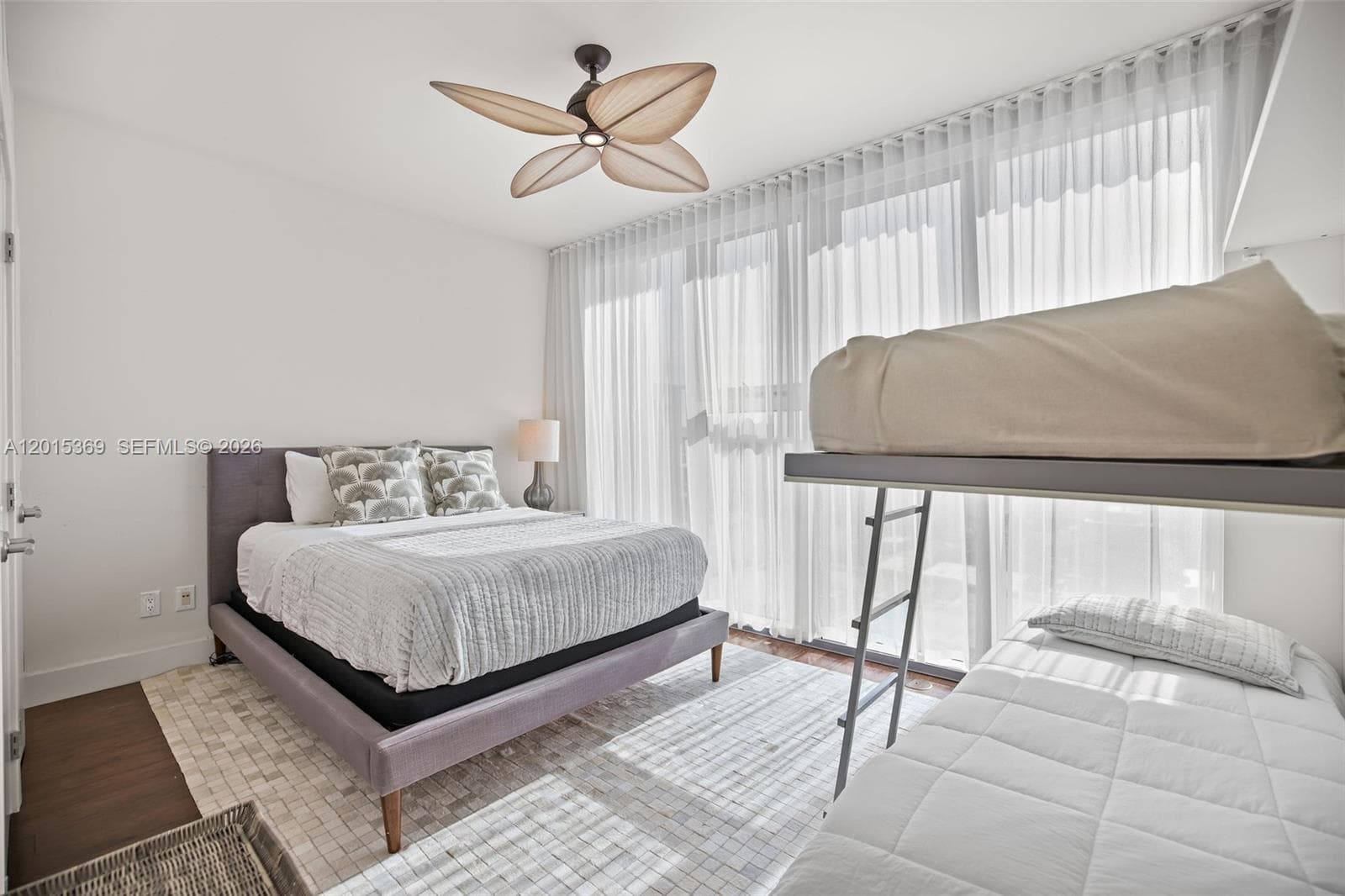 6899 Collins Ave 1610 photo 17