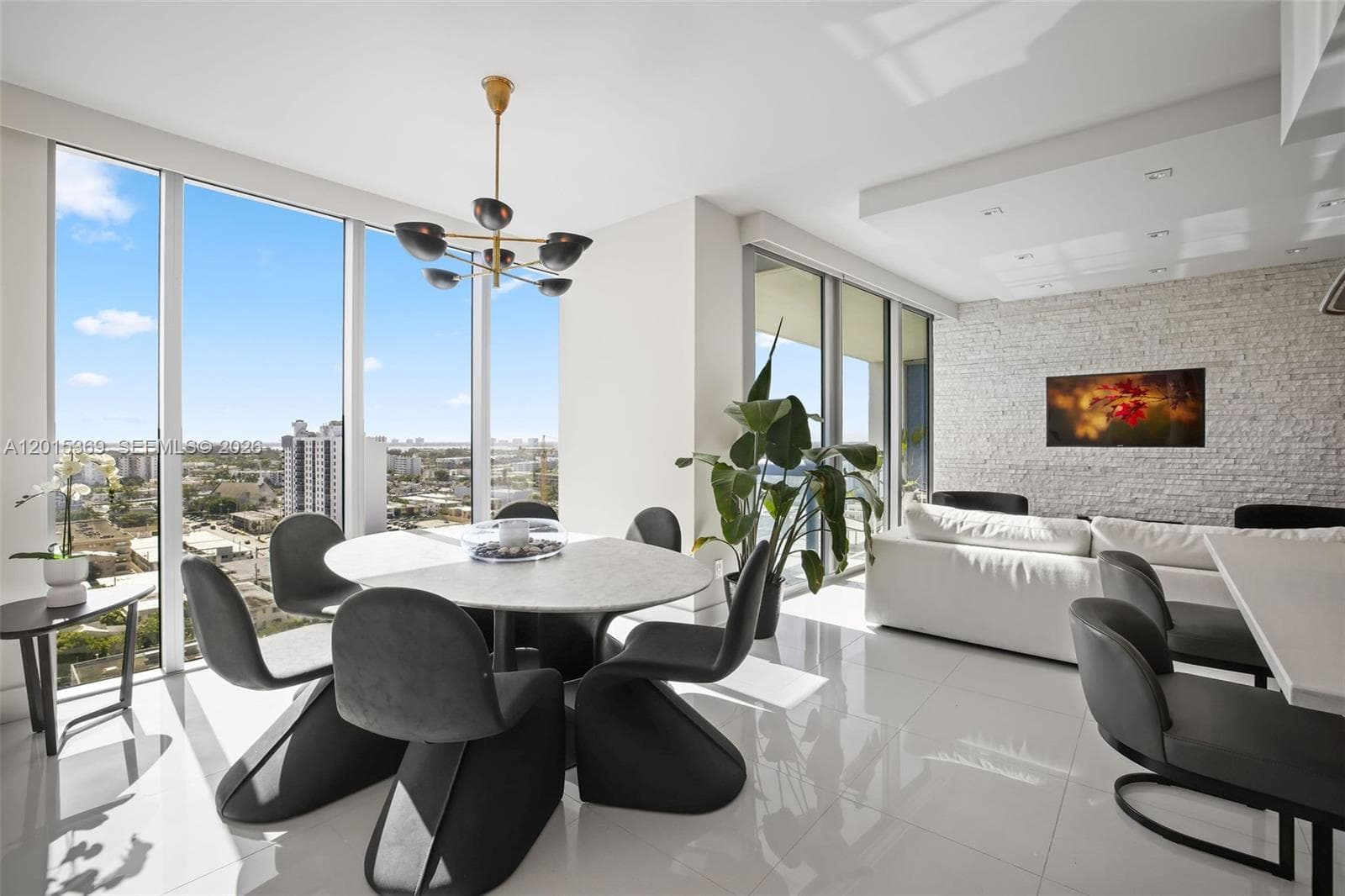 6899 Collins Ave 1610 photo 4