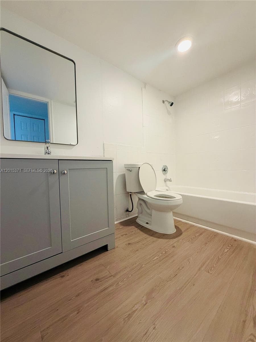 351 NW 42ND CT 215 photo 5