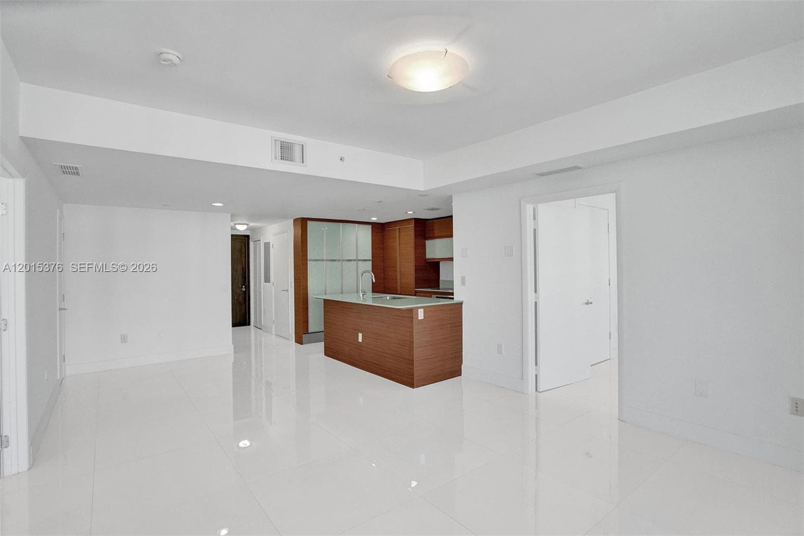 5875 Collins Ave 1803 photo 14