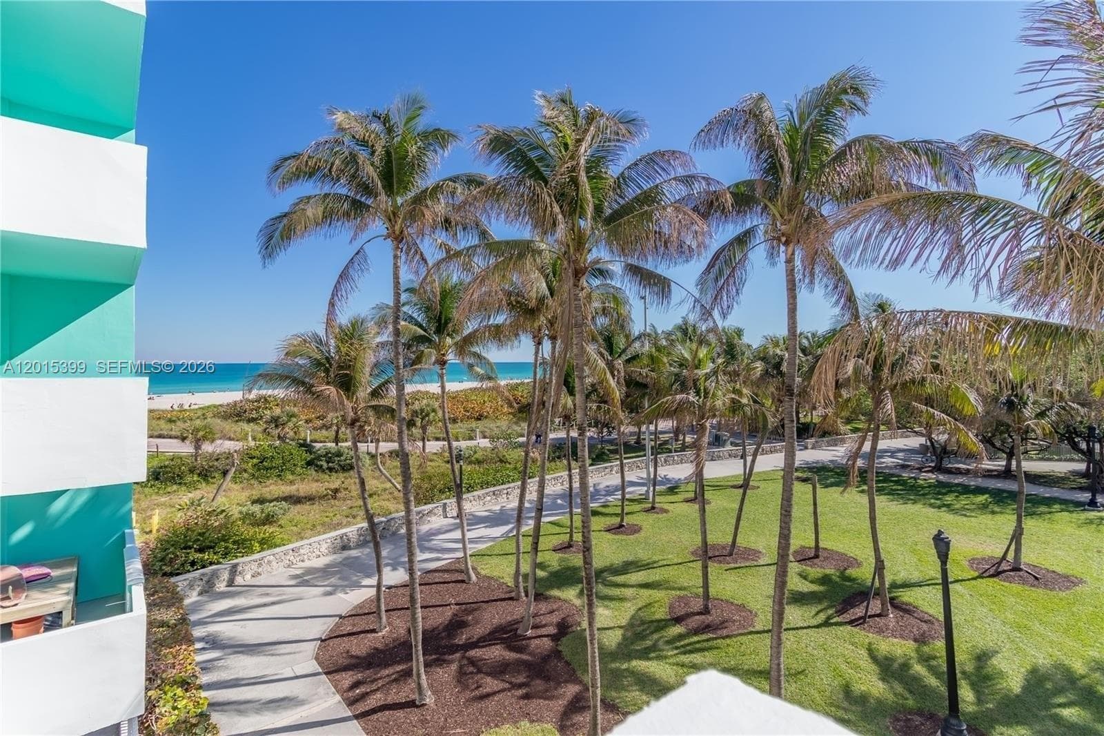 301 Ocean Dr 306 photo 2