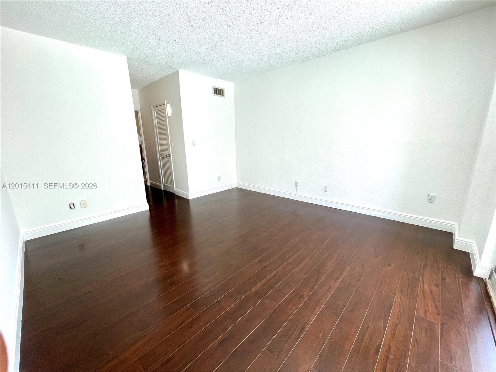 19390 Collins Ave 316 photo 25