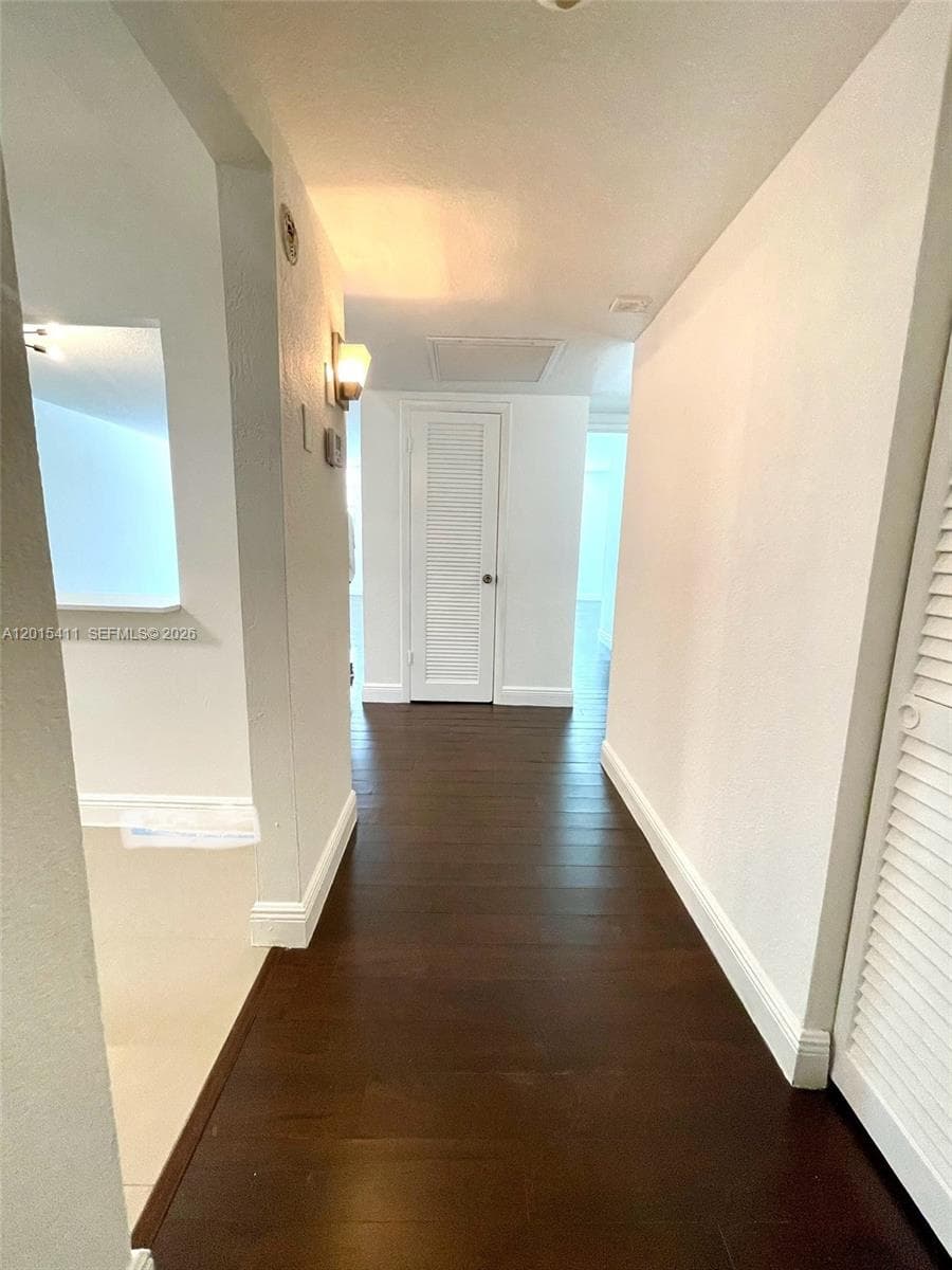 19390 Collins Ave 316 photo 21