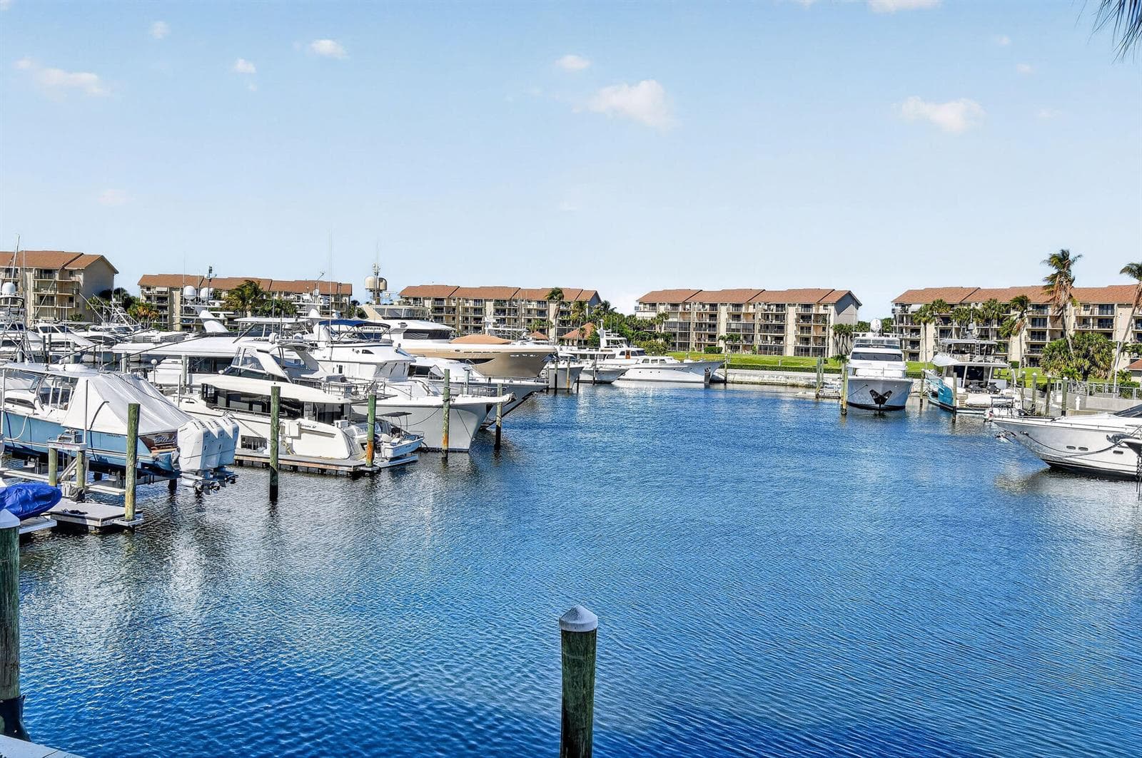 2401 Marina Isle Way #206 photo 1
