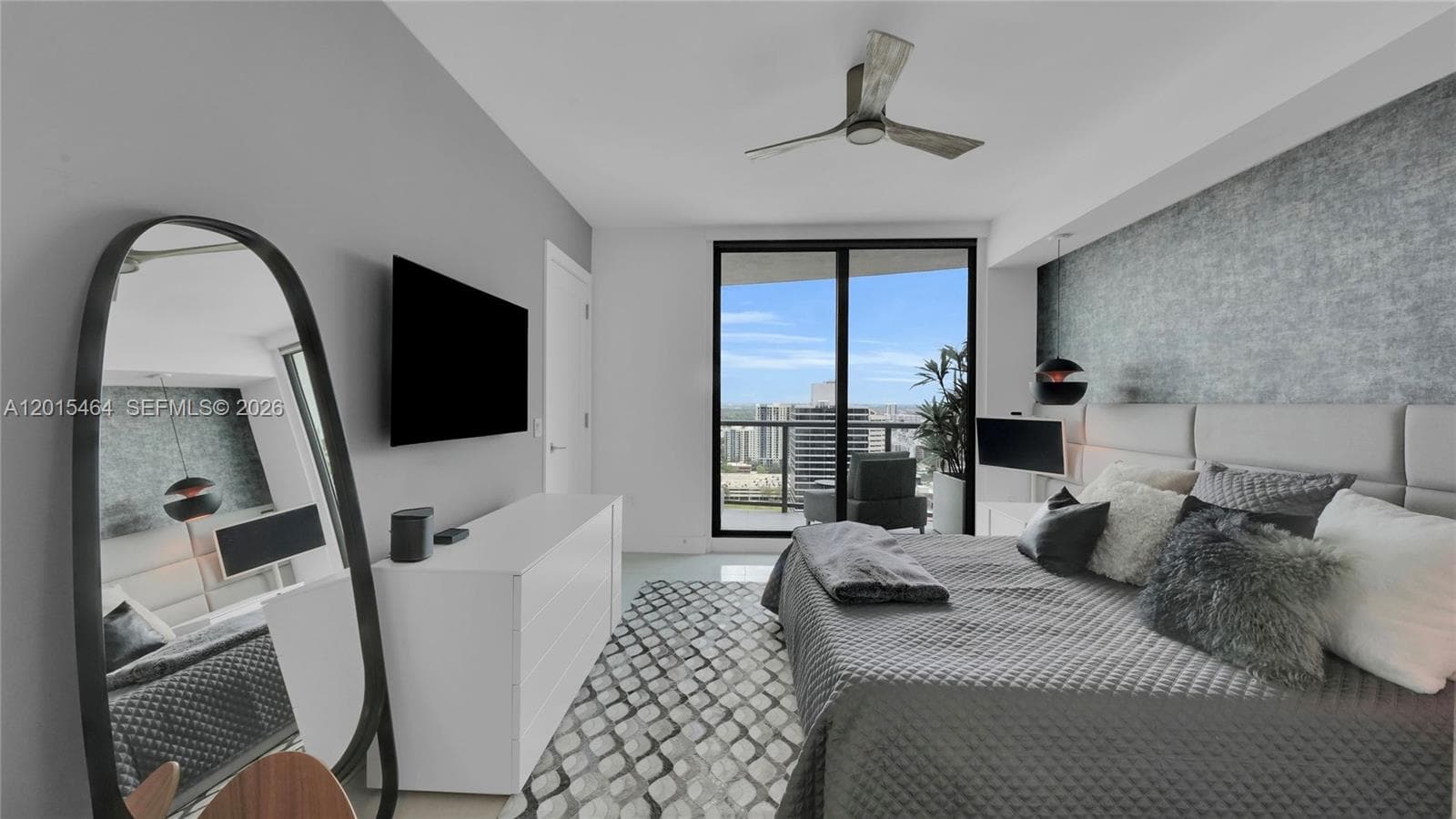 100 Las Olas Blvd 2802 photo 9