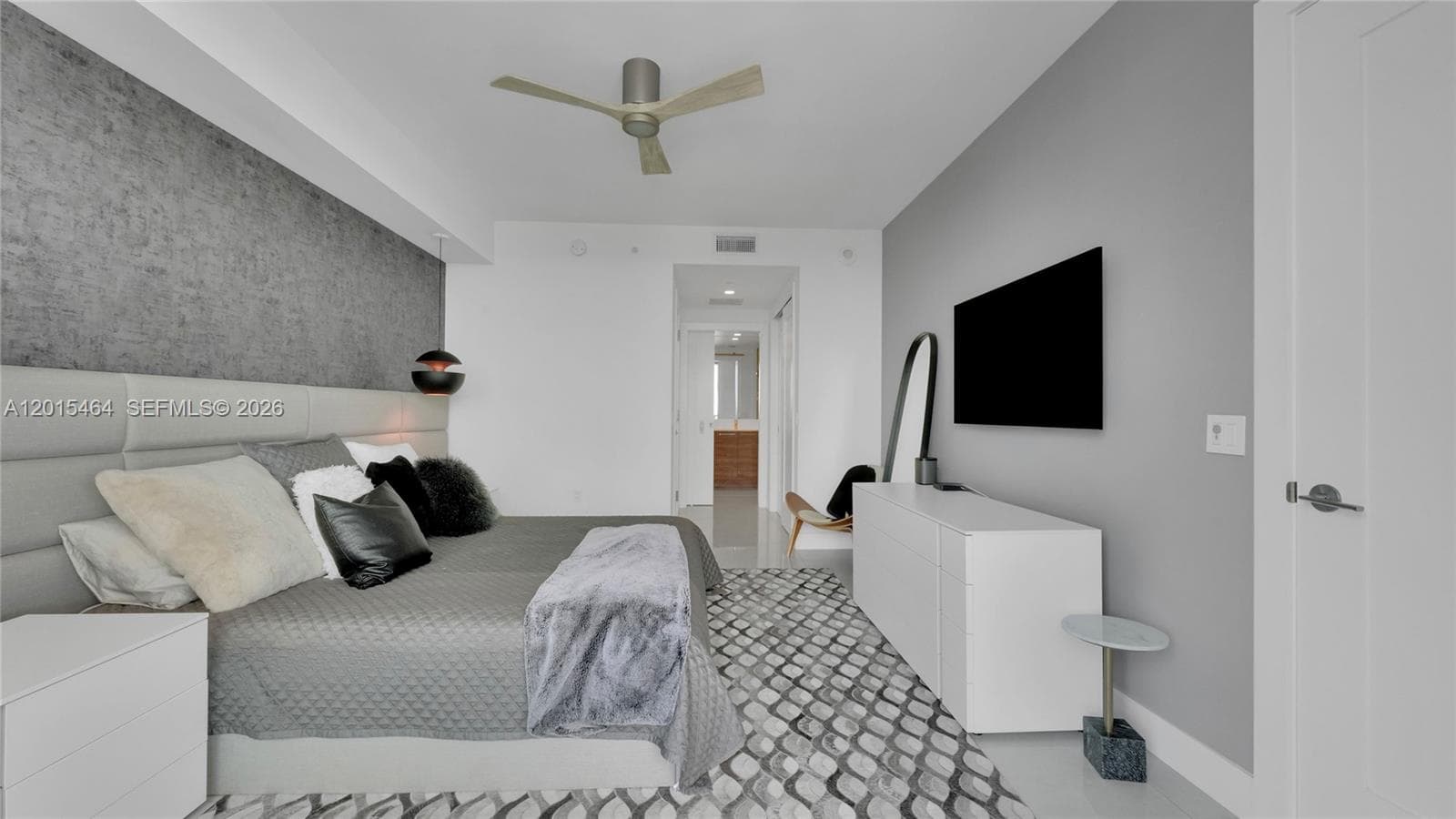 100 Las Olas Blvd 2802 photo 8