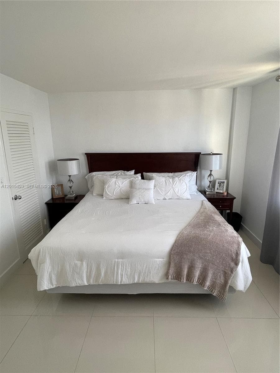 9195 Collins Ave 1012 photo 12