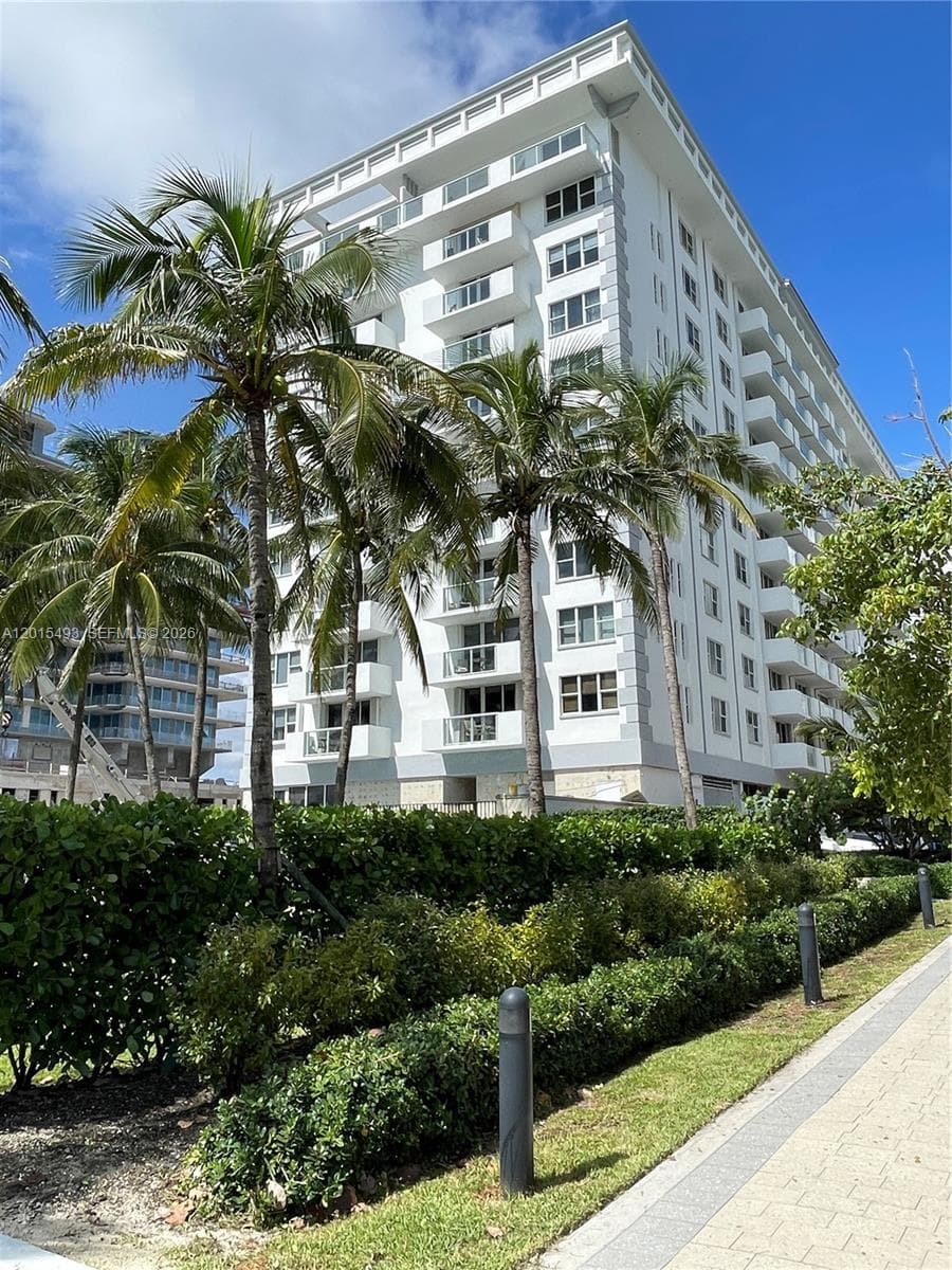 9195 Collins Ave 1012 photo 25