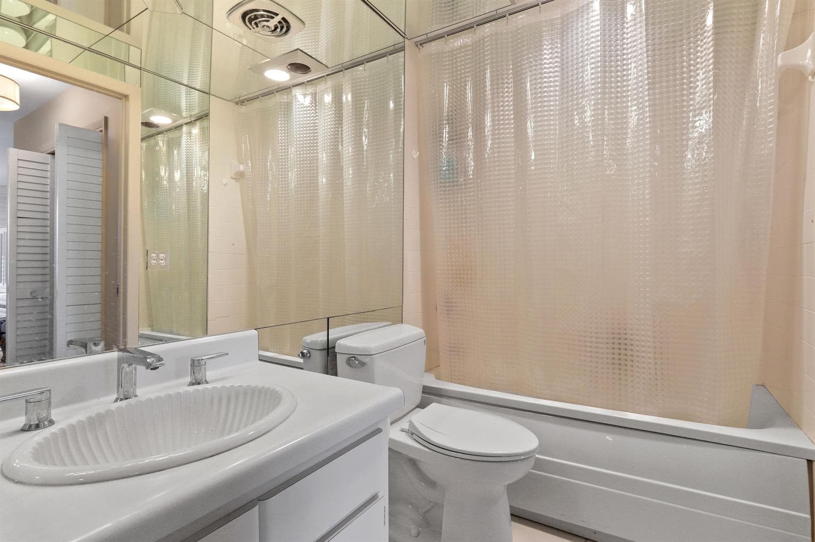 2295 S Ocean Boulevard 505 photo 24