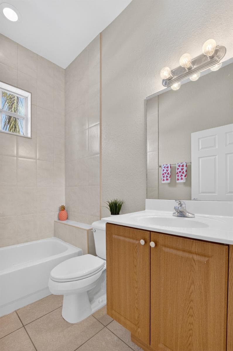 9954 Boynton Gardens Way photo 16