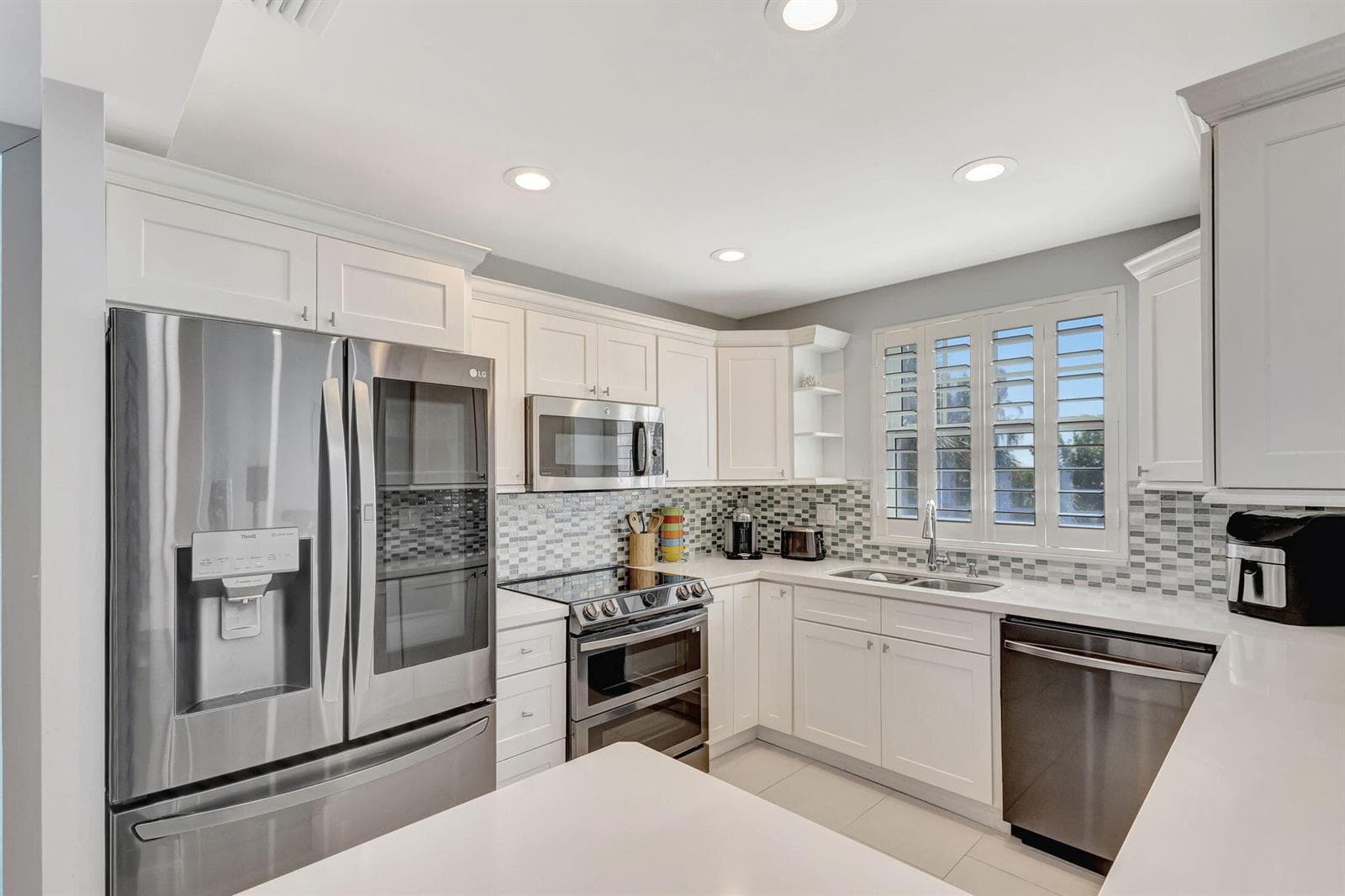 205 Mainsail Circle photo 1