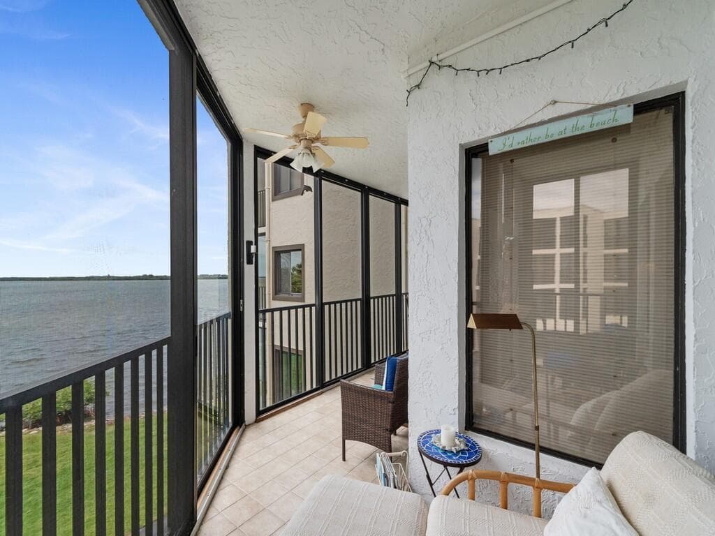 9612 Riverside Drive 203 photo 14