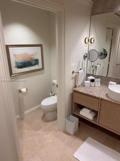 455 Grand Bay Dr 617 photo 6