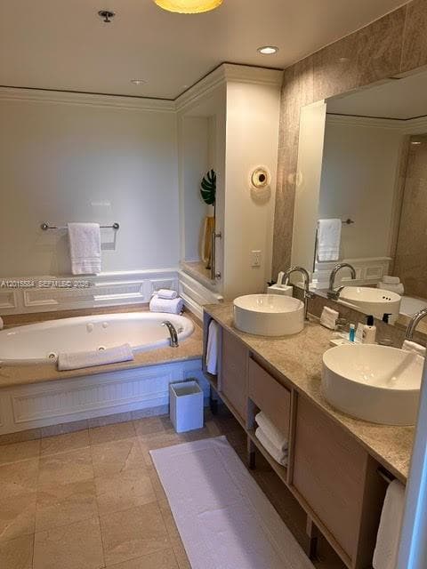 455 Grand Bay Dr 617 photo 7