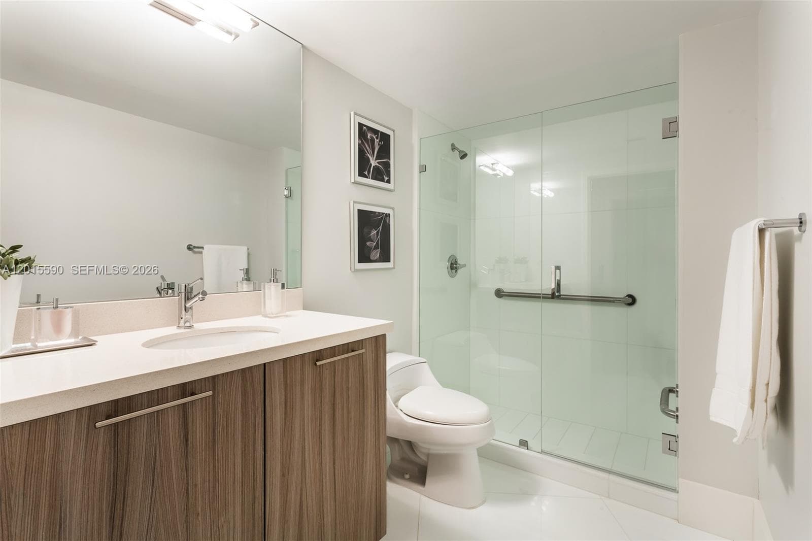 6700 Indian Creek Dr 1402 photo 17