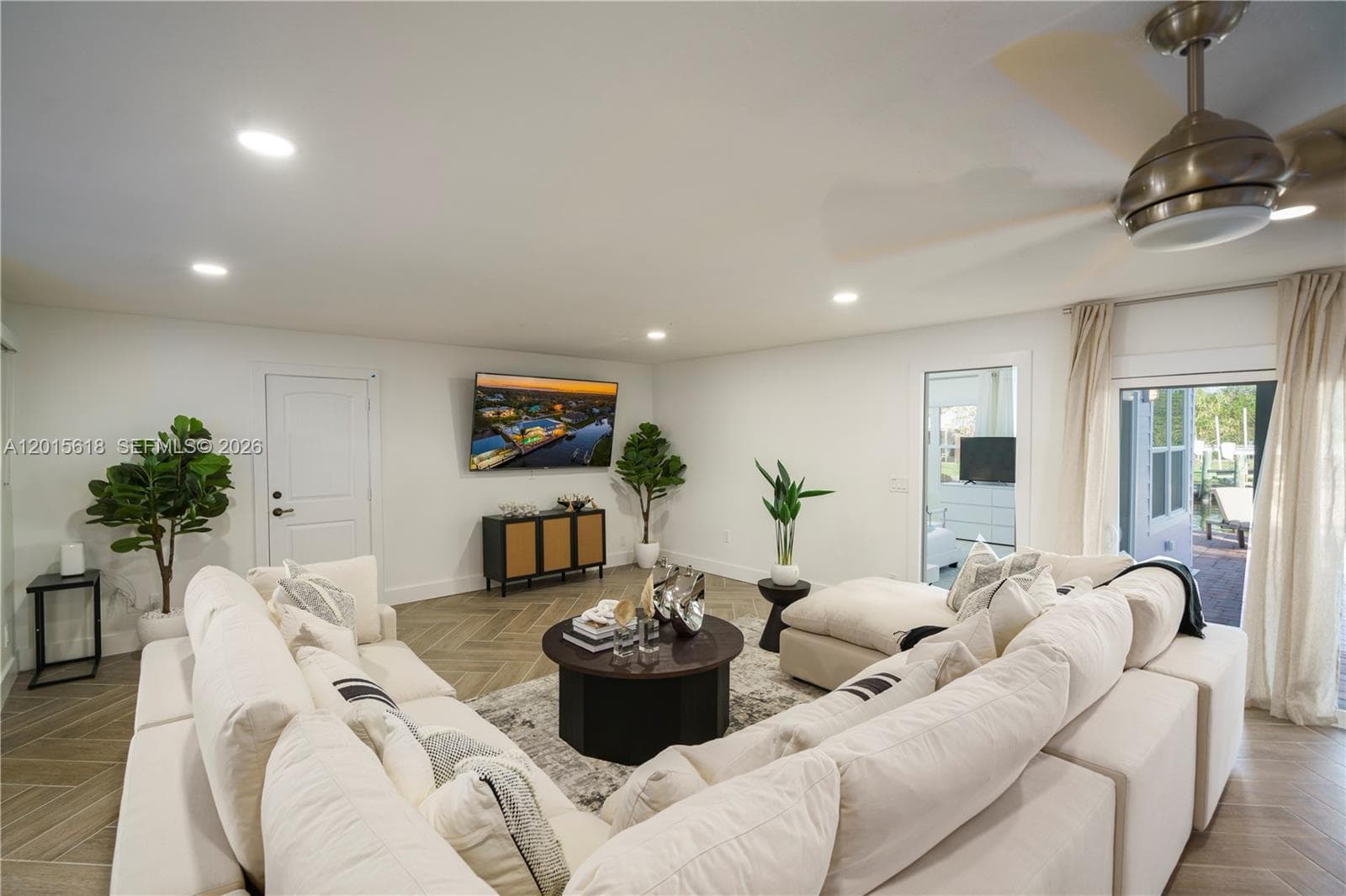 474 Peninsula Dr photo 17