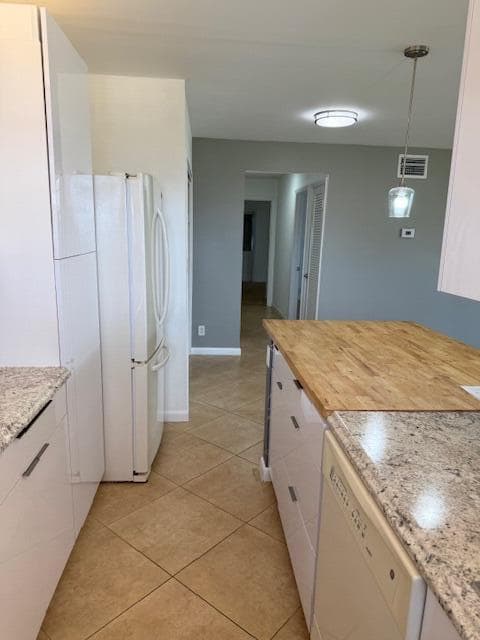 115 Lakes End Drive D photo 7