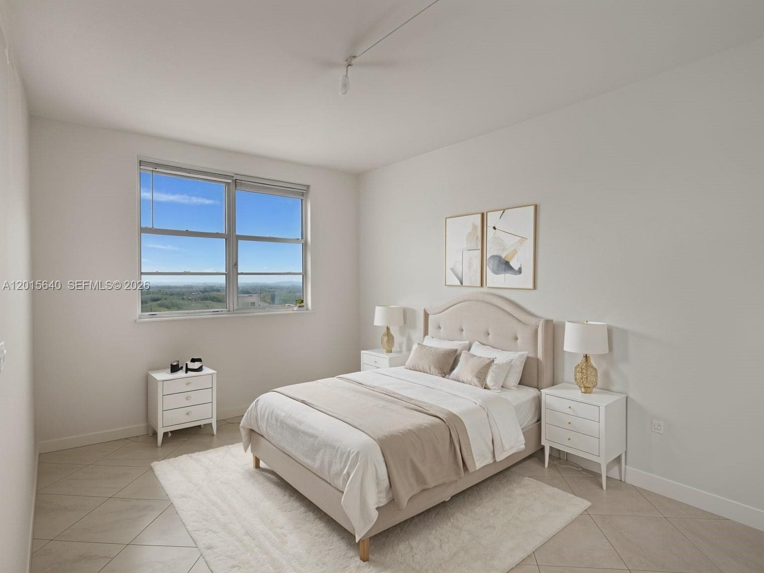 300 Bayview Dr 906 photo 11