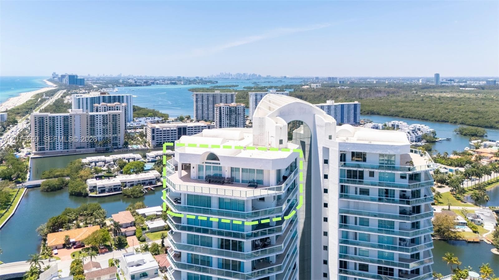16400 Collins Ave PH41 photo 2