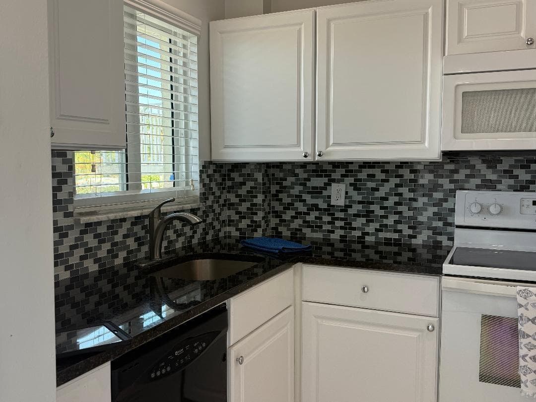 646 Snug Harbor Drive H308 photo 25