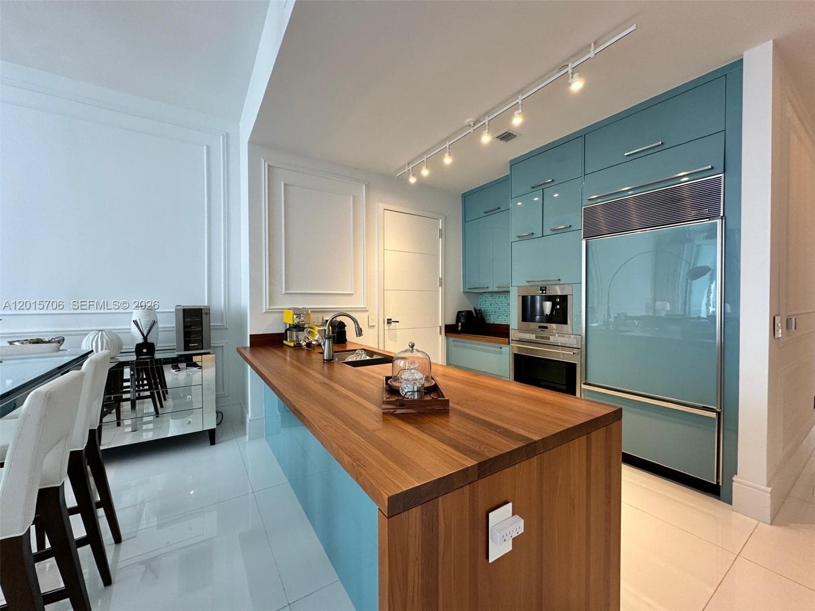 15811 Collins Ave 3302 photo 4