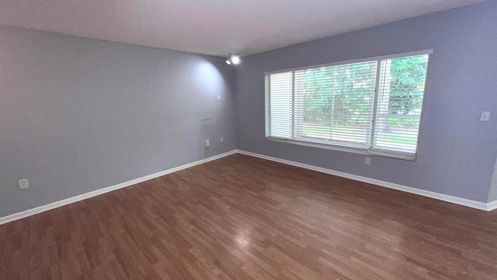815 W Boynton Beach Boulevard 11-107 photo 7