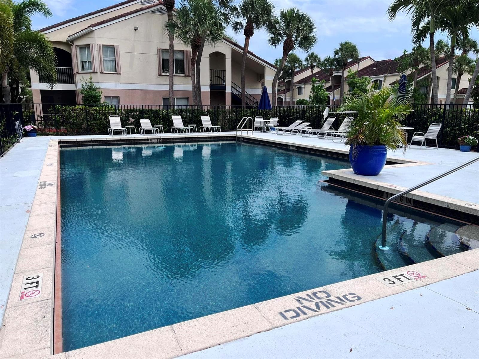 815 W Boynton Beach Boulevard 11-107 photo 24