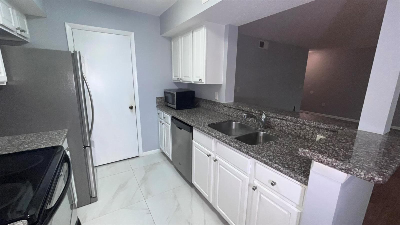 815 W Boynton Beach Boulevard 11-107 photo 4