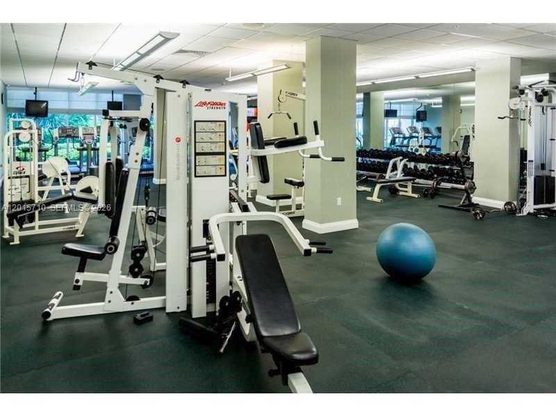 3001 Ocean Dr 703 photo 12