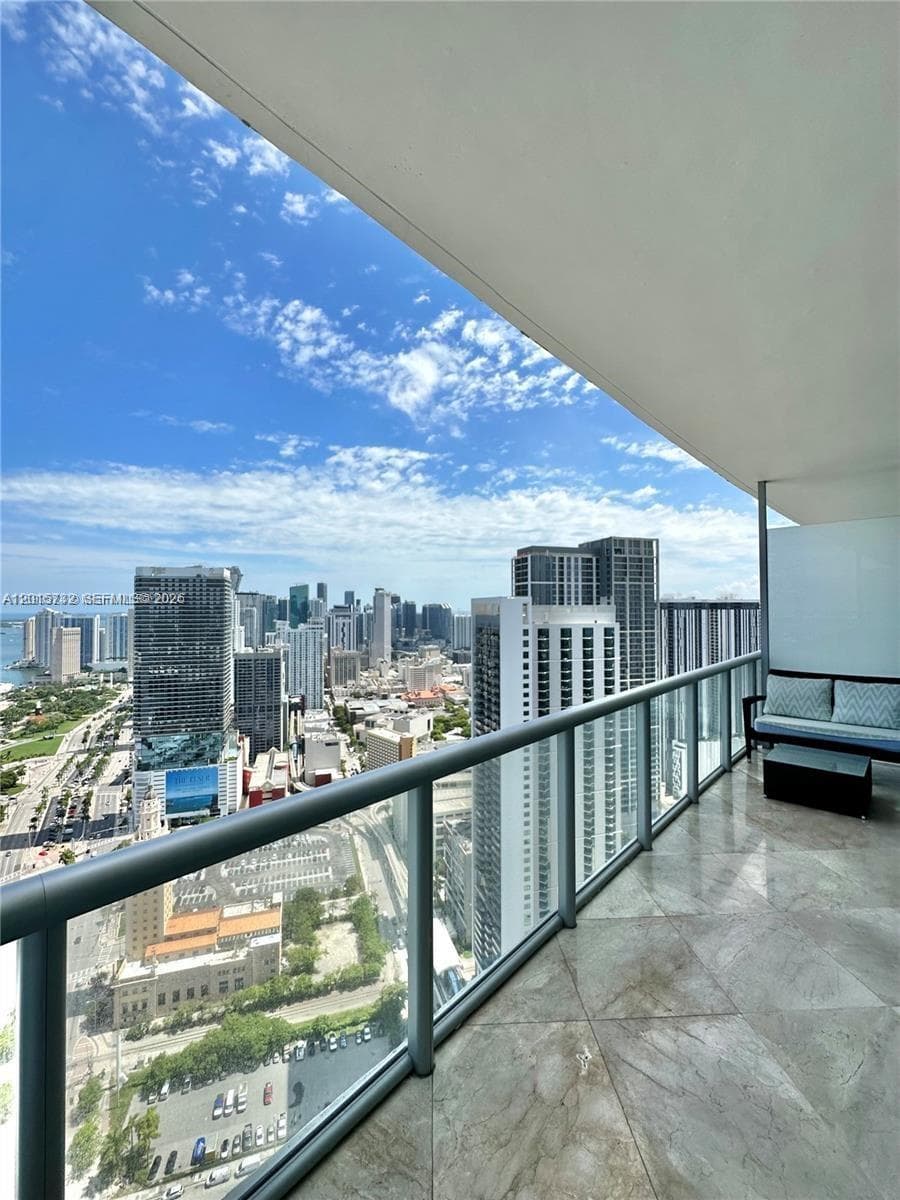 888 Biscayne Blvd 4803 photo 2