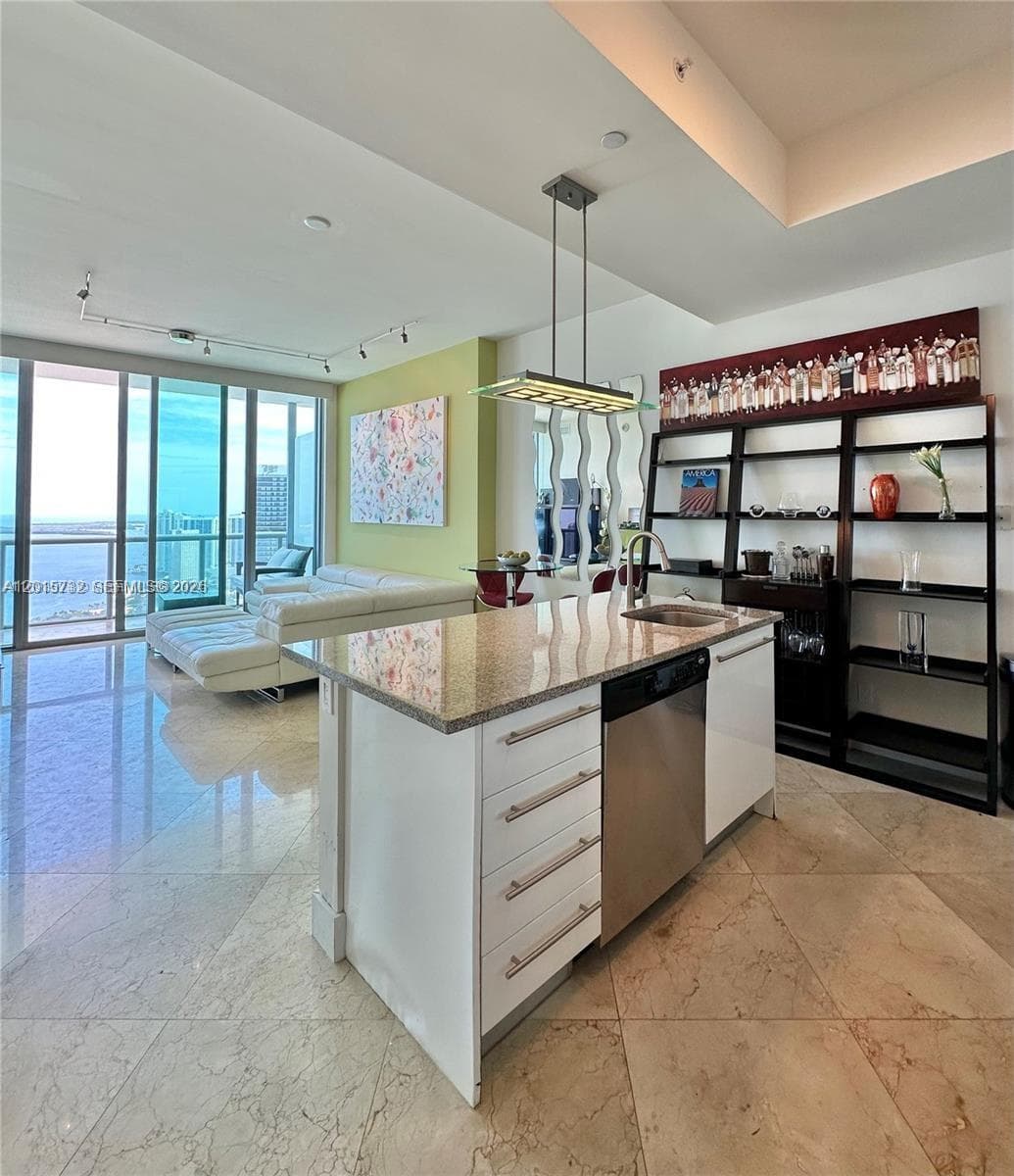 888 Biscayne Blvd 4803 photo 4
