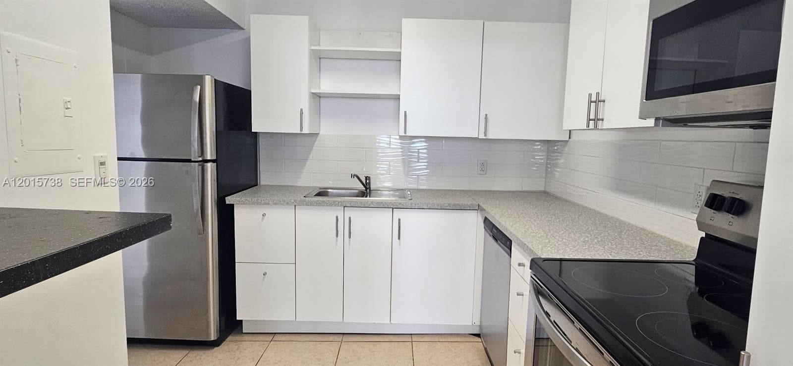 2025 164th St 306 photo 2