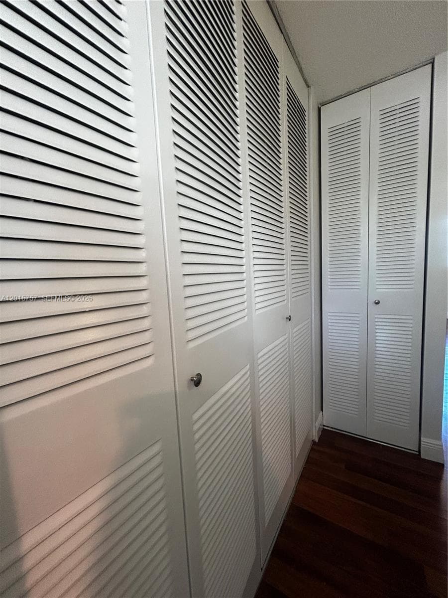 3849 169th St 204 photo 18
