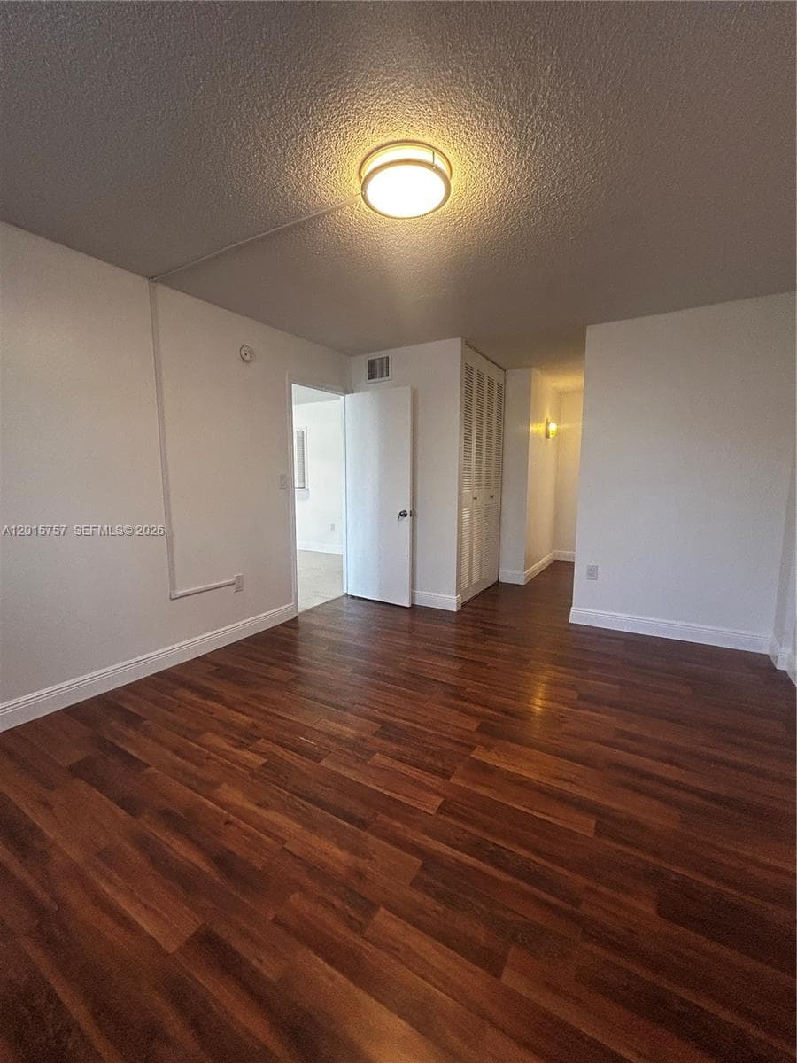 3849 169th St 204 photo 19