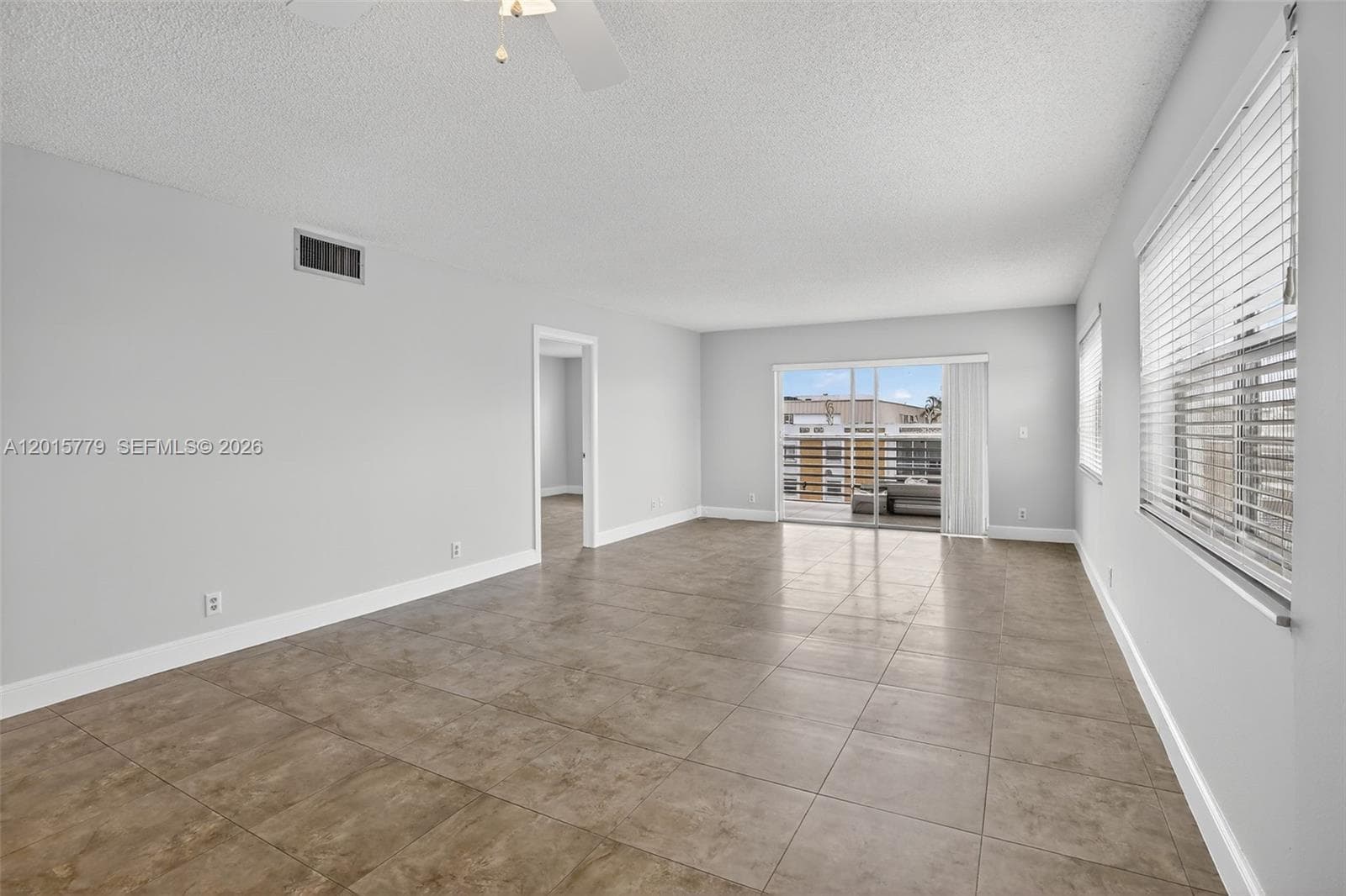 3050 16th Ave 407 photo 19