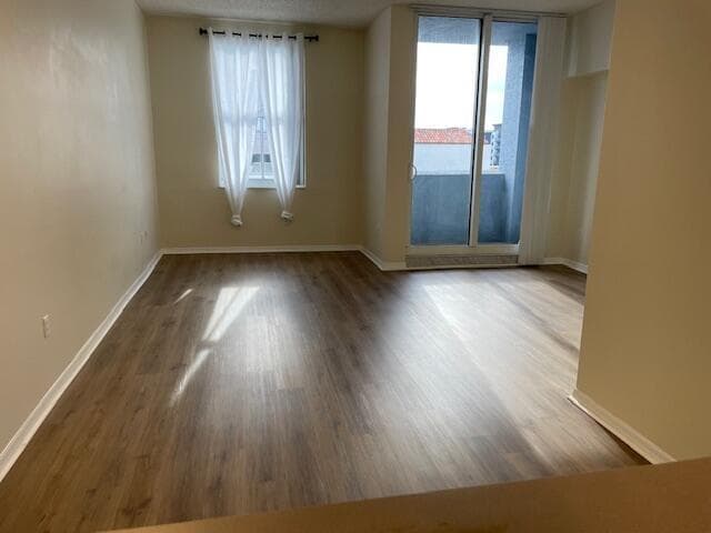 255 Evernia Street 513 photo 11