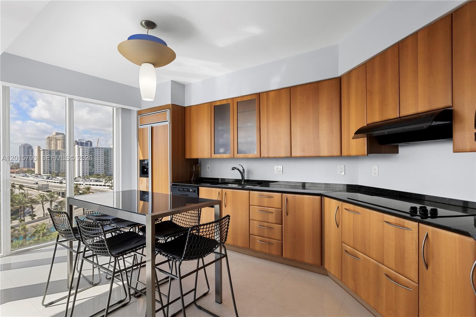 19111 Collins Ave 806 photo 13
