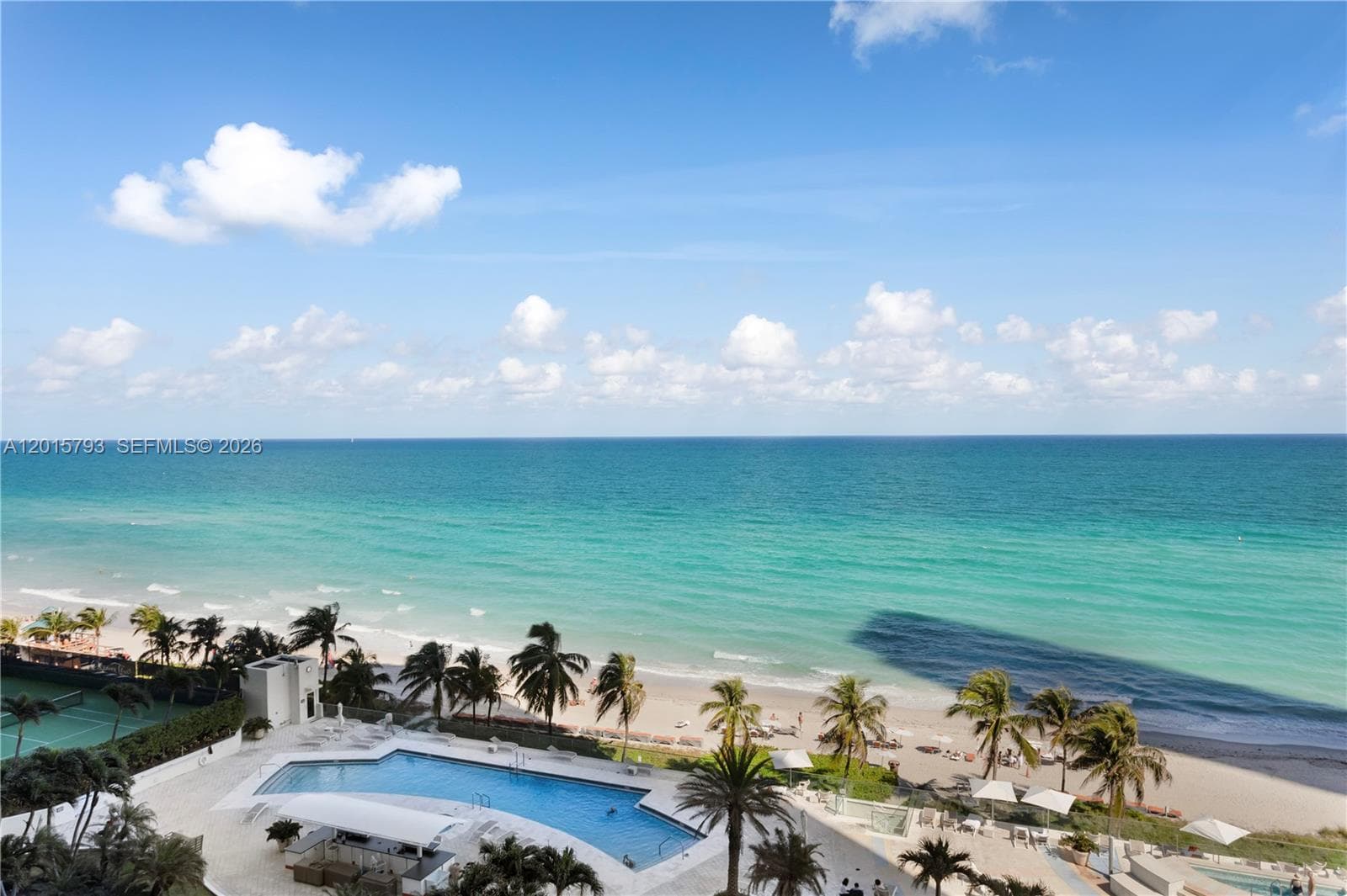 19111 Collins Ave 806 photo 8
