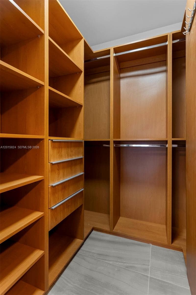 21055 Yacht Club Dr 1409 photo 23