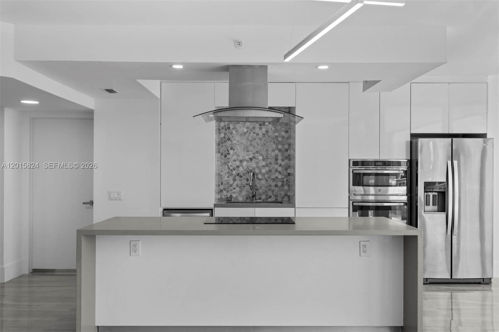 21055 Yacht Club Dr 1409 photo 6
