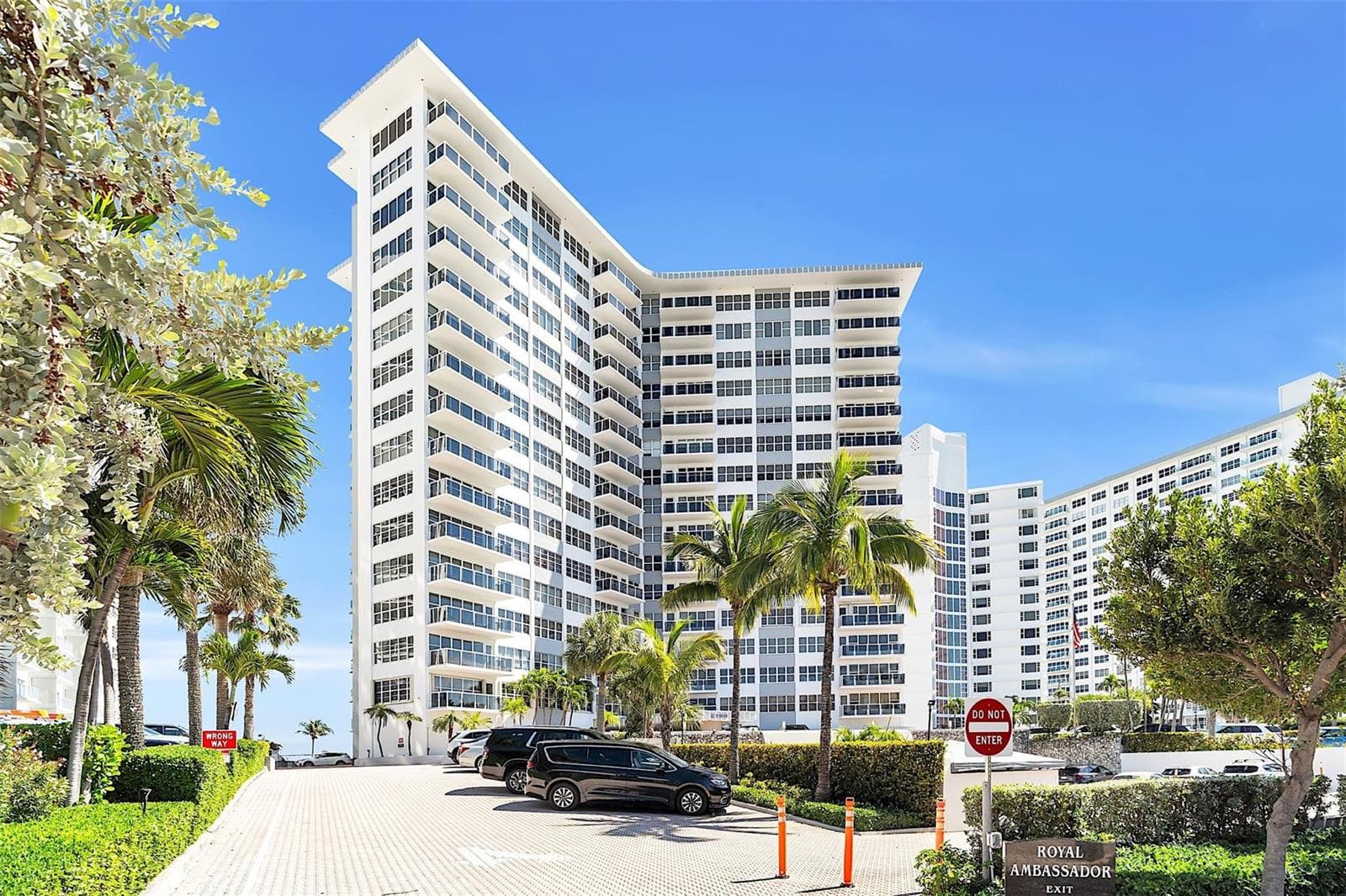3700 Galt Ocean Drive Unit 1102 photo 1