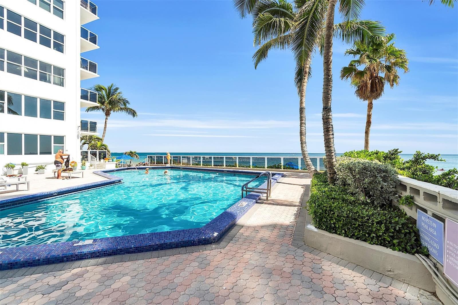 3700 Galt Ocean Drive Unit 1102 photo 24