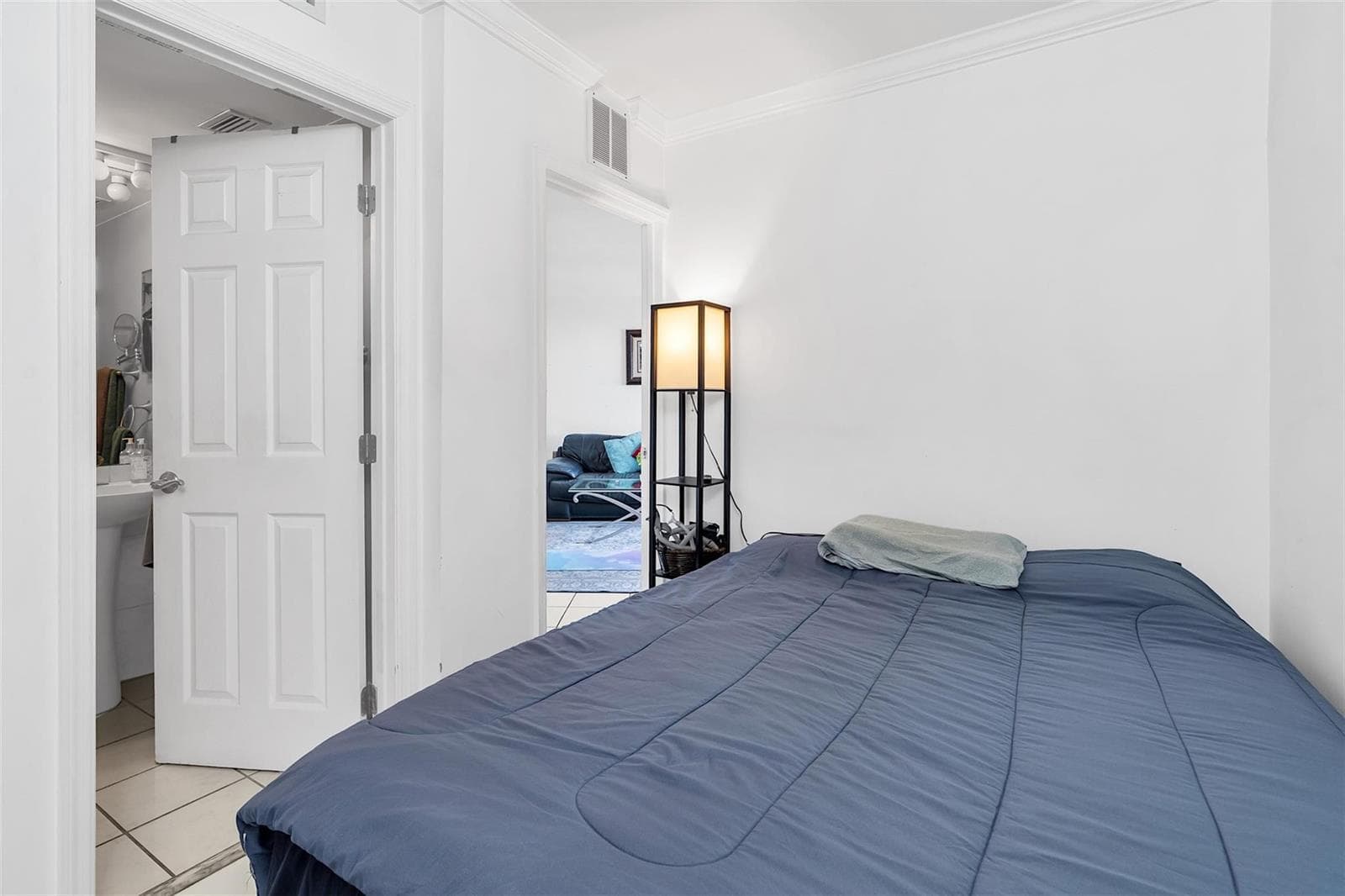 3700 Galt Ocean Drive Unit 1102 photo 18