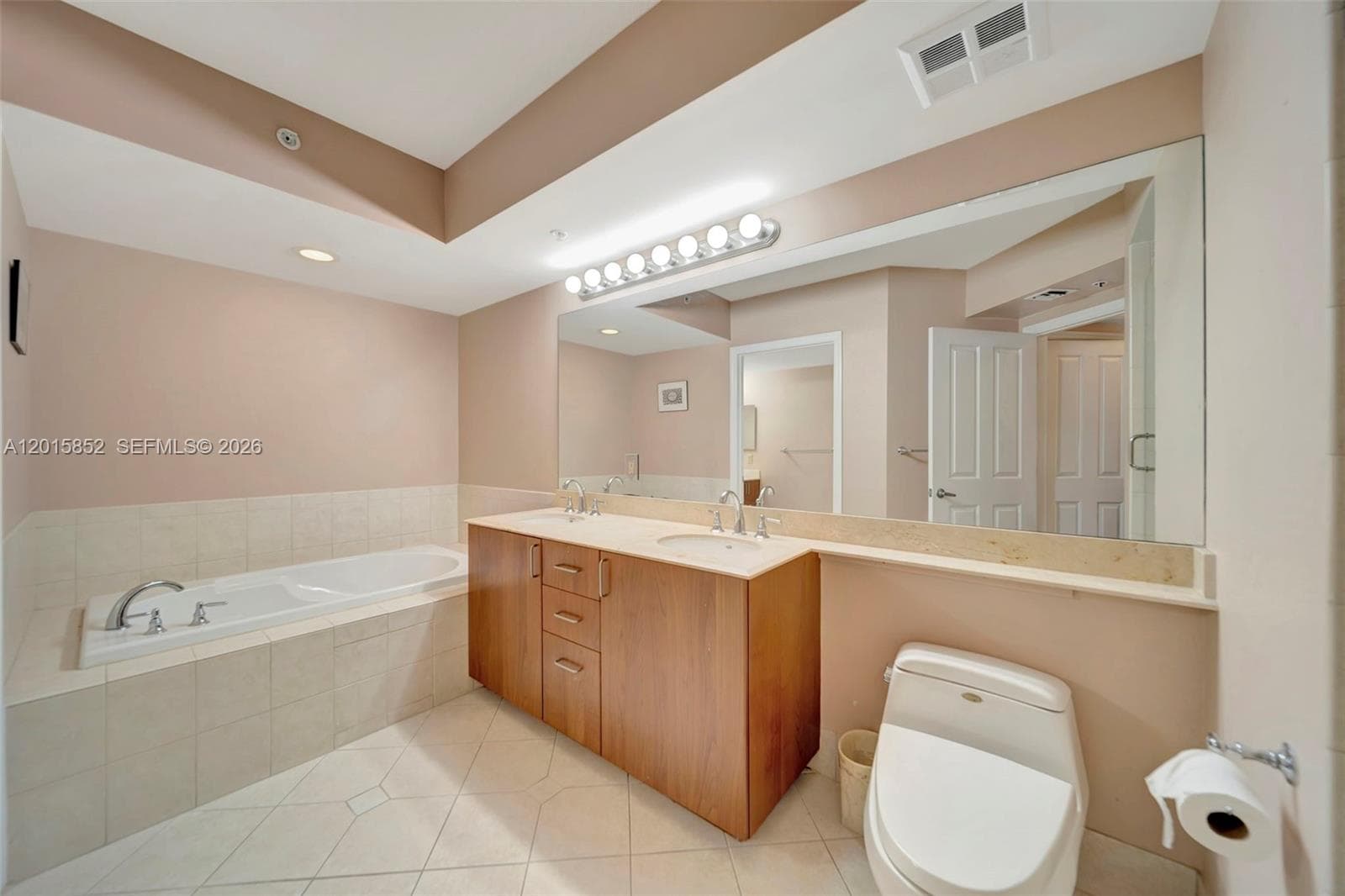401 4th Ave 203 photo 20